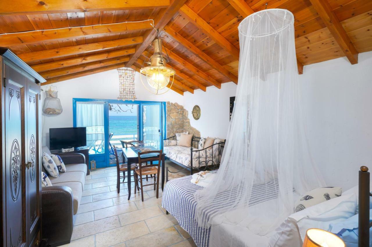 Agyrovoli Bungalow Skála Kallirákhis エクステリア 写真